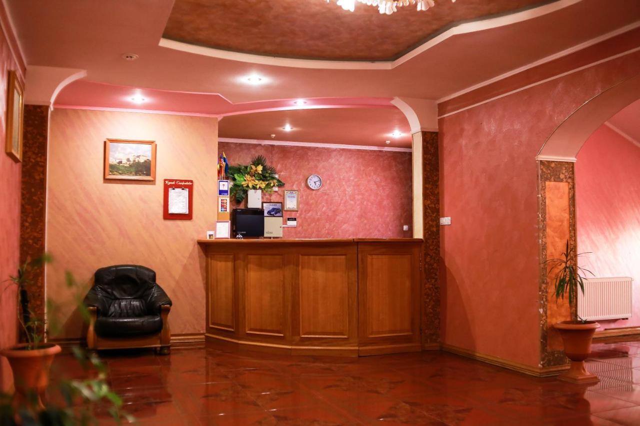 Chervona Gora Mukácheve Exterior foto